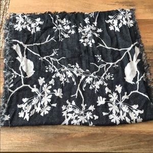 Cejon Accessories - Cejon Scarf - grey/silver with birds/flowers Cejon Accessories - Cejon Scarf - grey/silver with birds/flowers